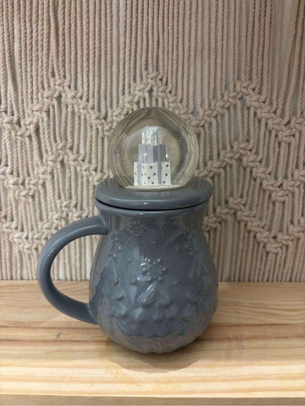 Temp-Tations Gray Floral Ceramic Mug with Decorative Snow Globe Lid